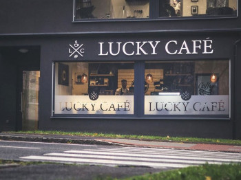 Lucky Cafe