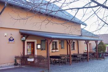 Restaurant and pension U námořníka